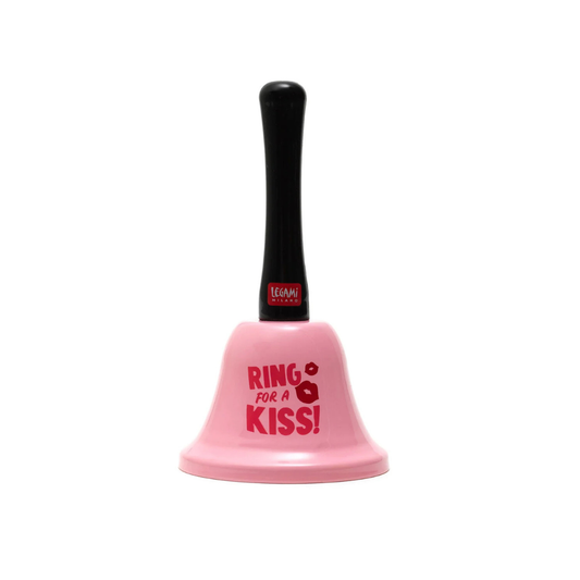 Clochette – Ring For a Kiss