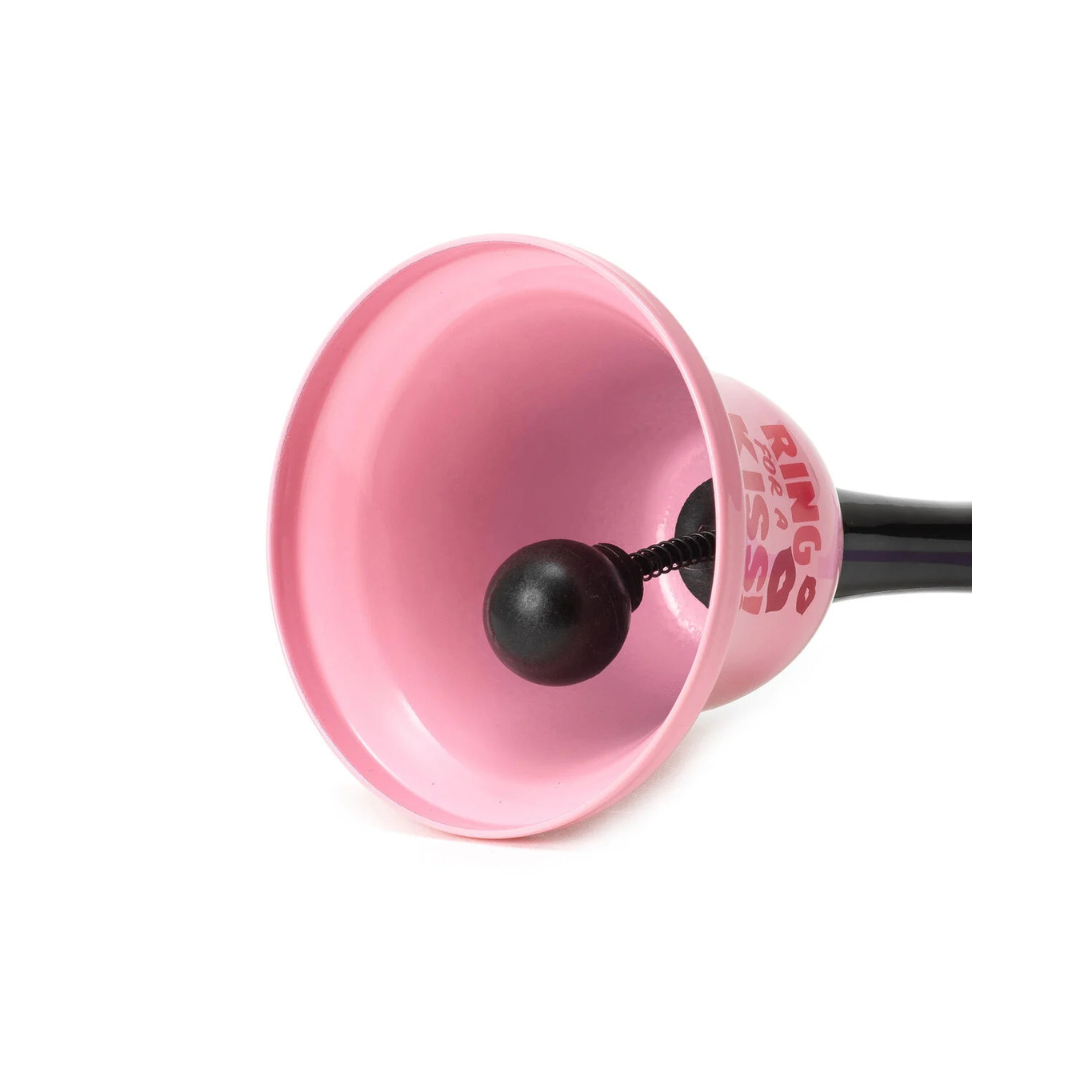 Clochette – Ring For a Kiss