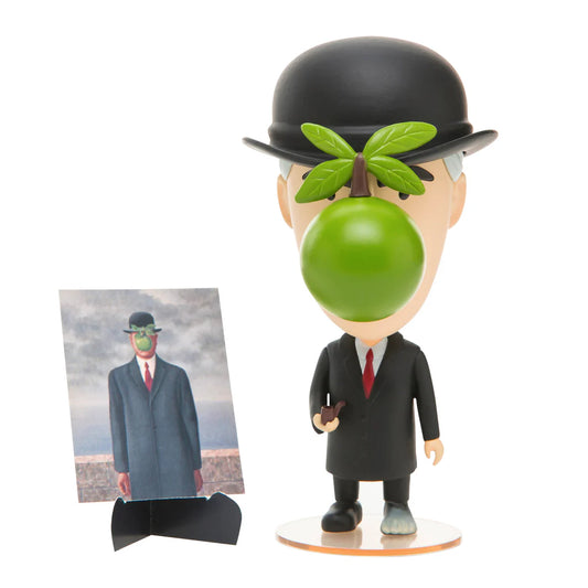 Figurine René Magritte