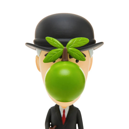 Figurine René Magritte
